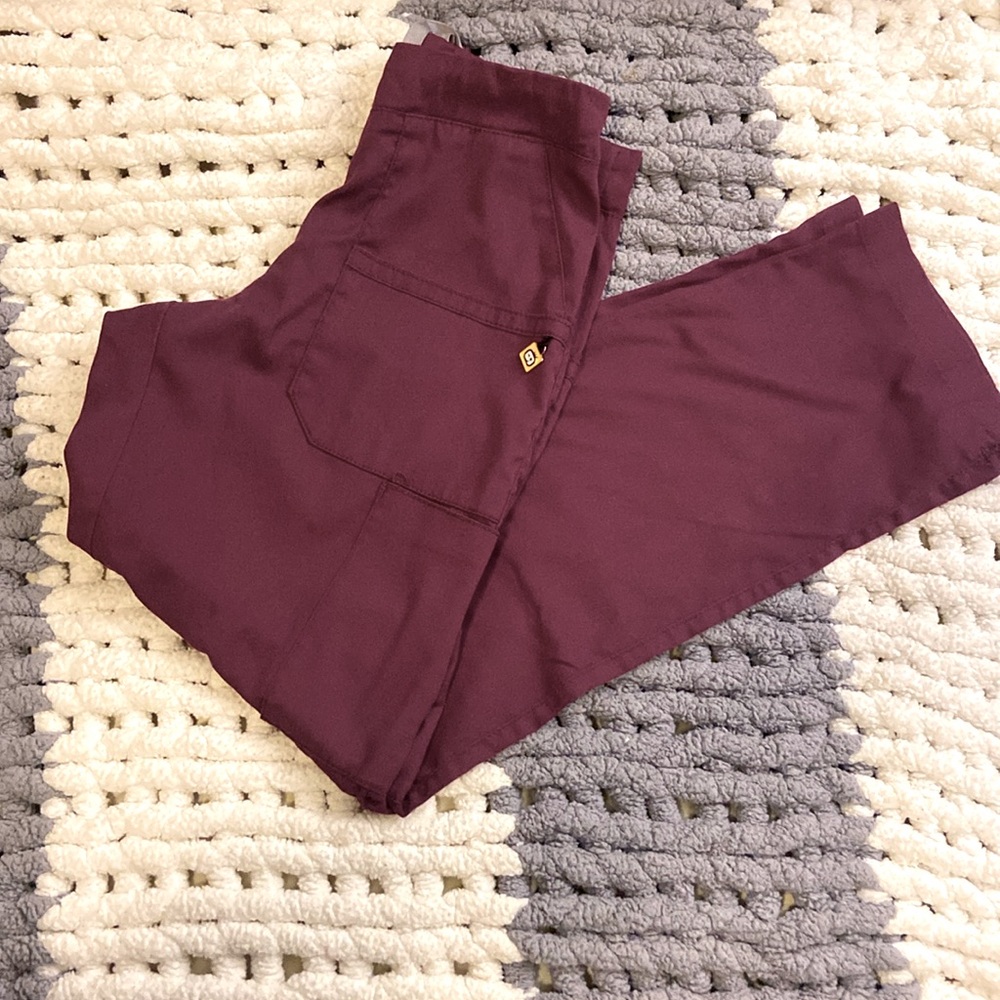 Scrub pants